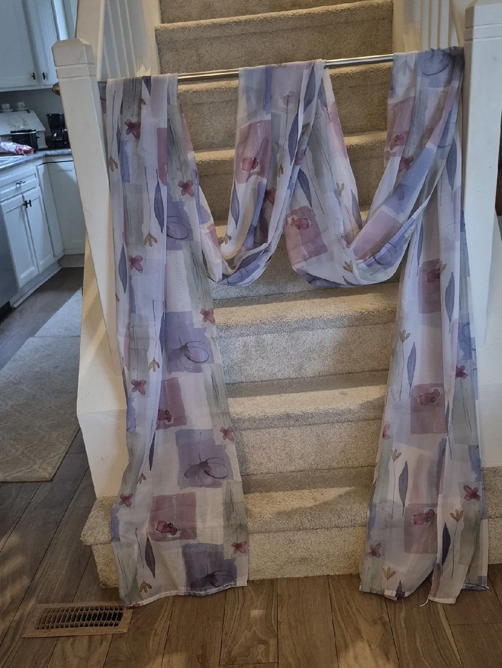 Long Floral Window Scarf 210x59